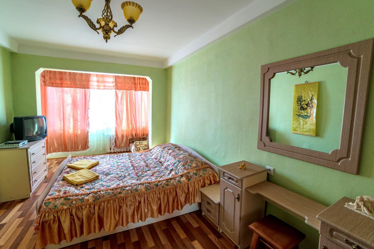 Apartments On Mykilska-Slobidka เคียฟ ภายนอก รูปภาพ