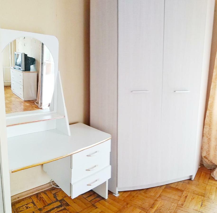 Apartments On Mykilska-Slobidka เคียฟ ภายนอก รูปภาพ